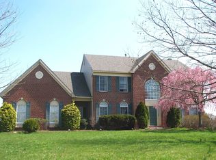 121 Fairway Dr, Harleysville, PA 19438
