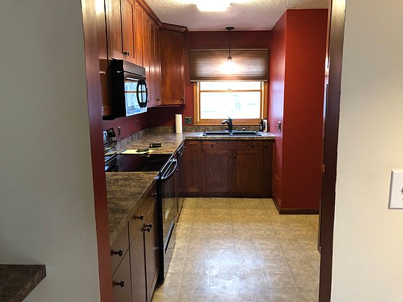 5th image of 146 21st St NW