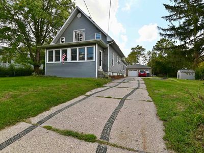 1102 Bloomington Rd, East Peoria, IL, 61611