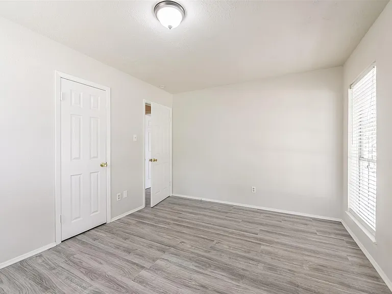5514 Vickita Dr — Photo 27