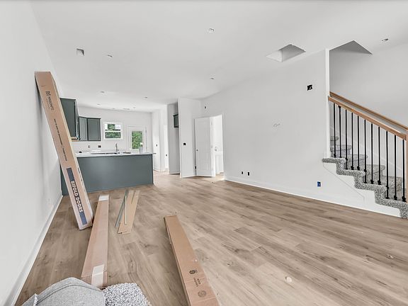 5th image of 42 Dixon Dr Lot 25