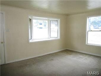 3rd image of 9500 Cote Brilliante Ave