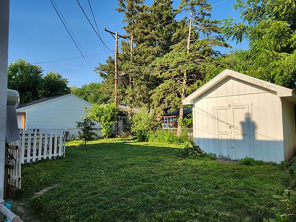 5th image of 1609 Carmelle Ct