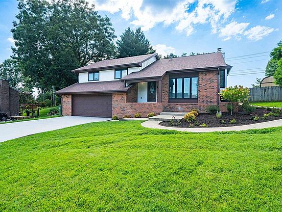 3rd image of 2239 Becklynn Dr
