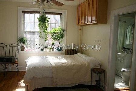 2nd image of 247 Chestnut Hill Ave APT 06