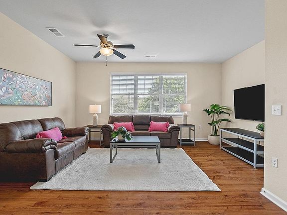 3rd image of 1600 Wards Ferry Rd APT 1001