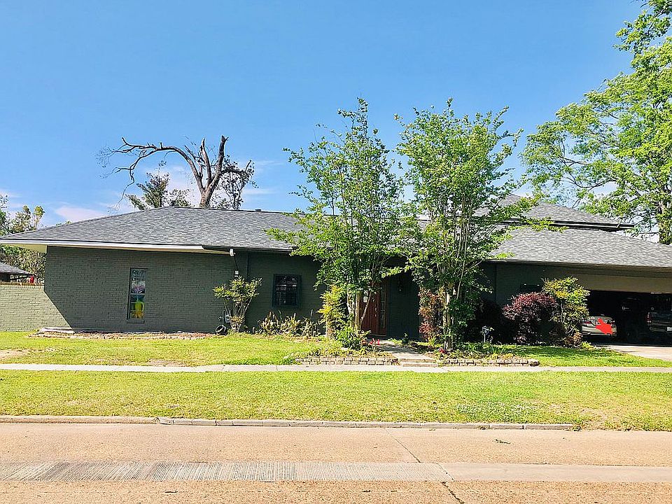 1st image of 639 9th St