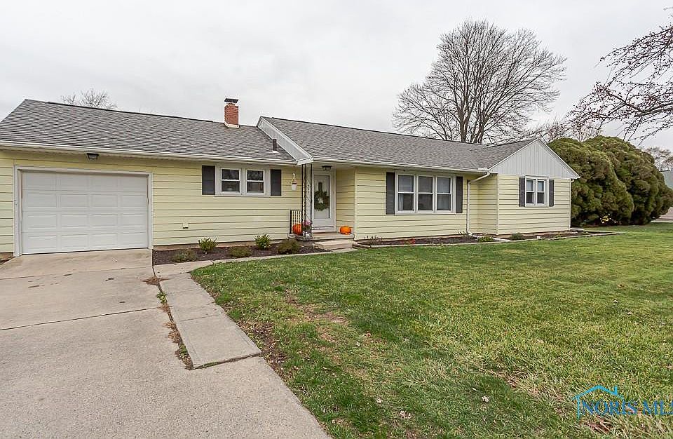 1st image of 422 Henry Dr