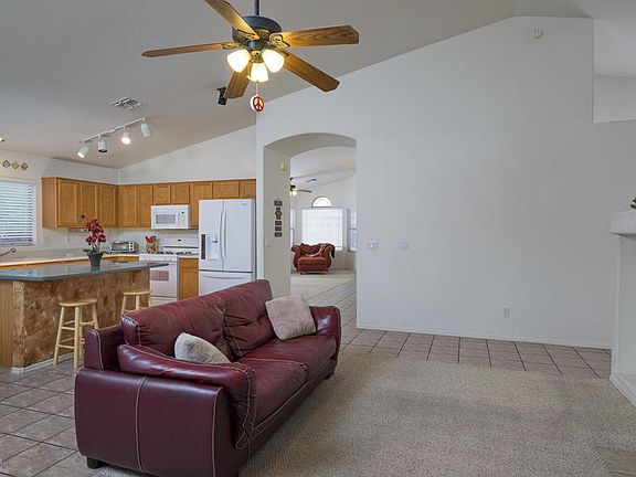3rd image of 2259 E Bedrock Ln