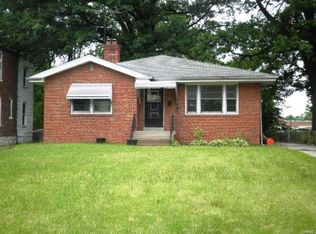 3627 Saint Marys Ln, Saint Louis, MO 63121