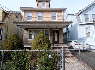 21 Becker Ter, Irvington, NJ 07111