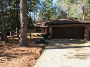 75 Pine Meadows Rd, Pinehurst, NC 28374