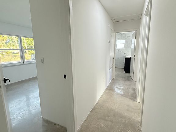 5th image of 1107 N Delaware Ave