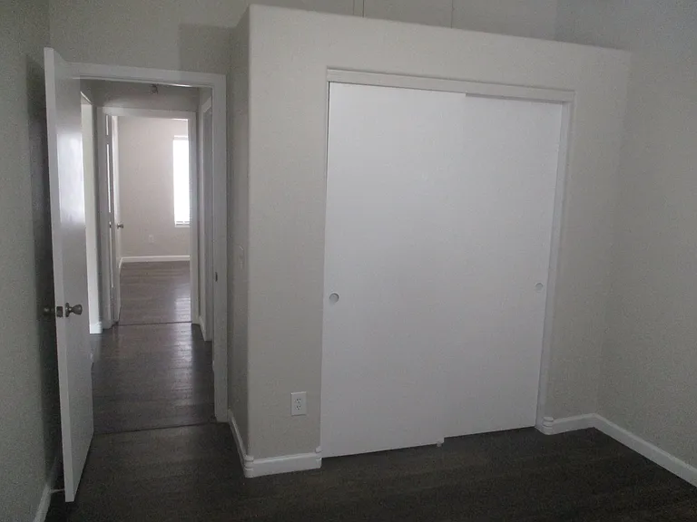7727 W Eugie Ave — Photo 16