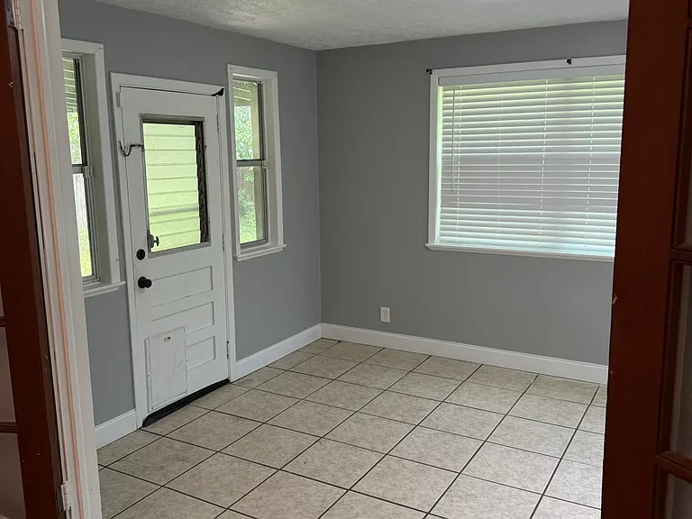 5044 Oakside Dr — Photo 19