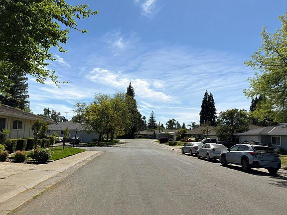 5th image of 3849 Spencer Way