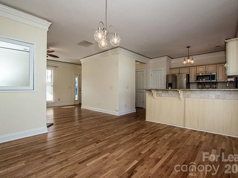 8147 Townley Rd — Photo 7