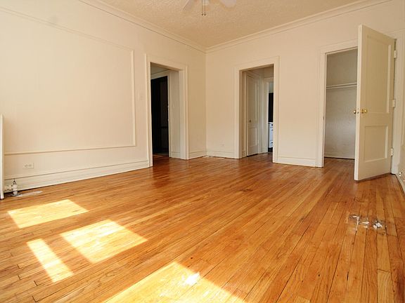 4th image of 3621 N Broadway St APT 3S