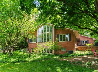 293 Ceramic Dr, Columbus, OH 43214
