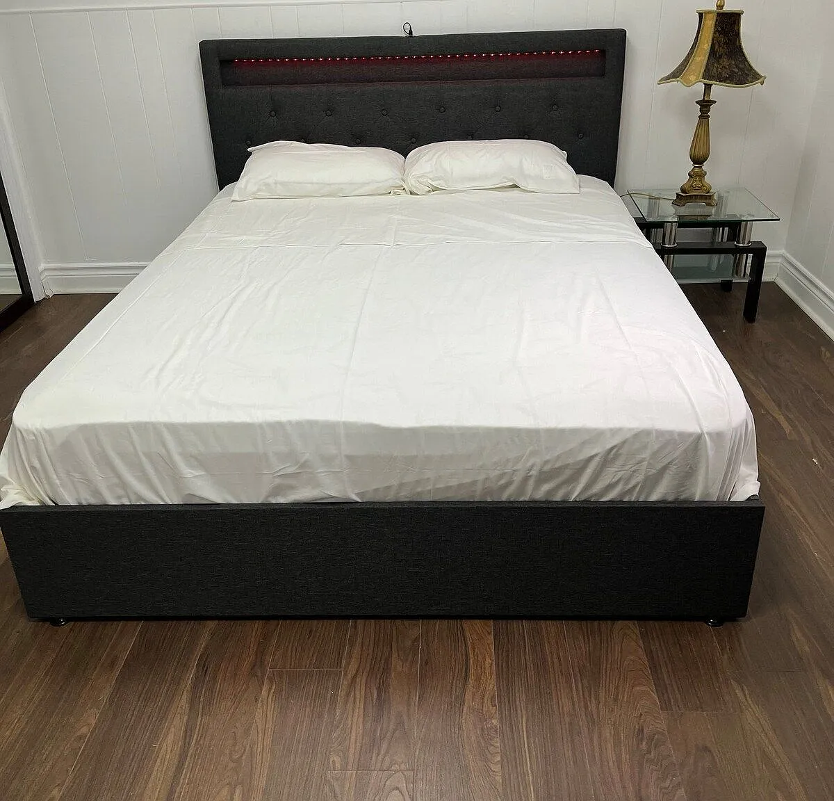 2 bed, $1,950 — Photo 1