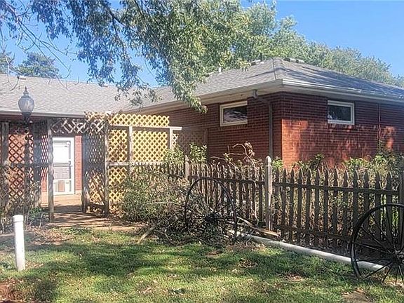 4th image of 28261 N Highway 59