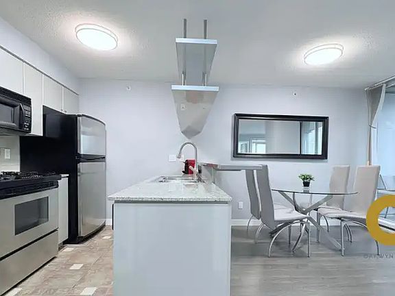 3rd image of 1438 Richards St #2706