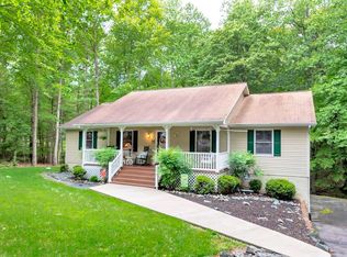 104 Colonial Ct, Palmyra, VA 22963