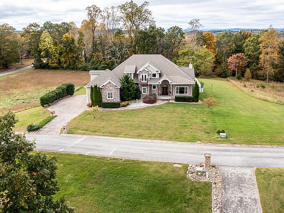 2nd image of 205 Melea Ln