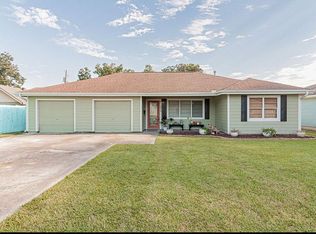 4722 Lawndale Ave, Groves, TX 77619