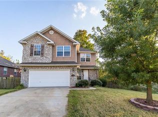 5059 W New Bridge Rd, Fayetteville, AR 72704