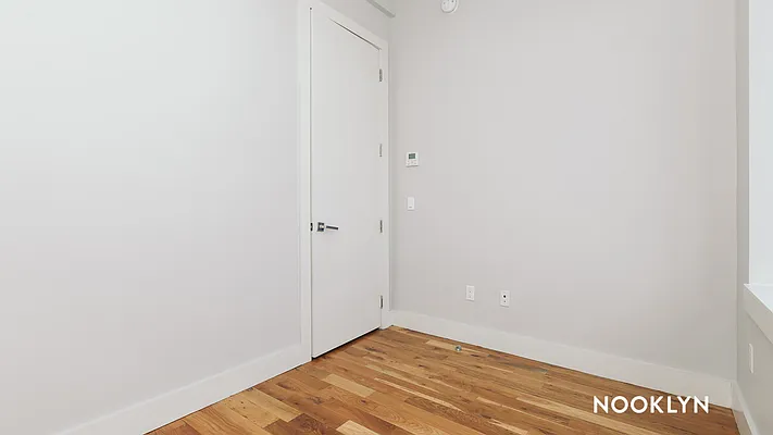 Rented by Nooklyn NYC LLC | media 25