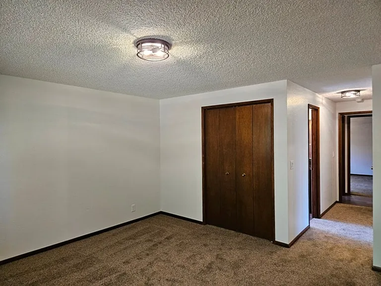 2245 Heath St S — Photo 14