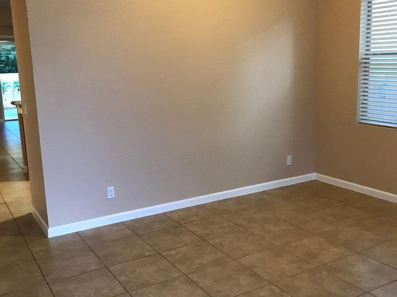 4th image of 3009 SW Venice Ct