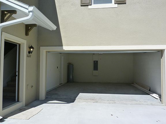 2nd image of 1622 Pham Dr