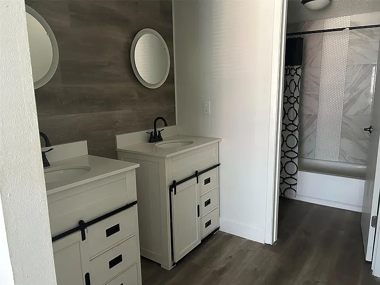 6119 Dryad Dr — Photo 10