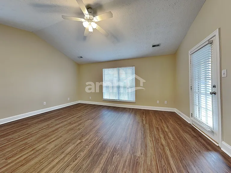 8401 Lesley Marie Ln — Photo 9