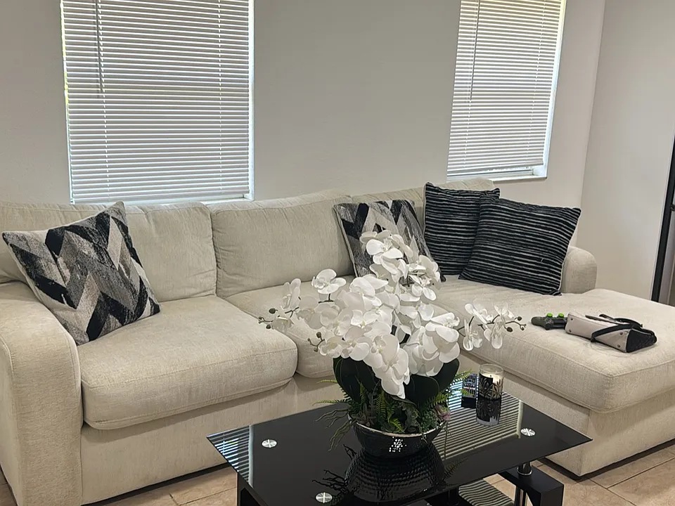 128 NW 16th Ave #2