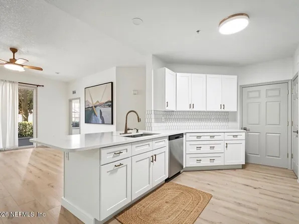 785 OAKLEAF PLANTATION Parkway #914, Orange Park, FL 32065