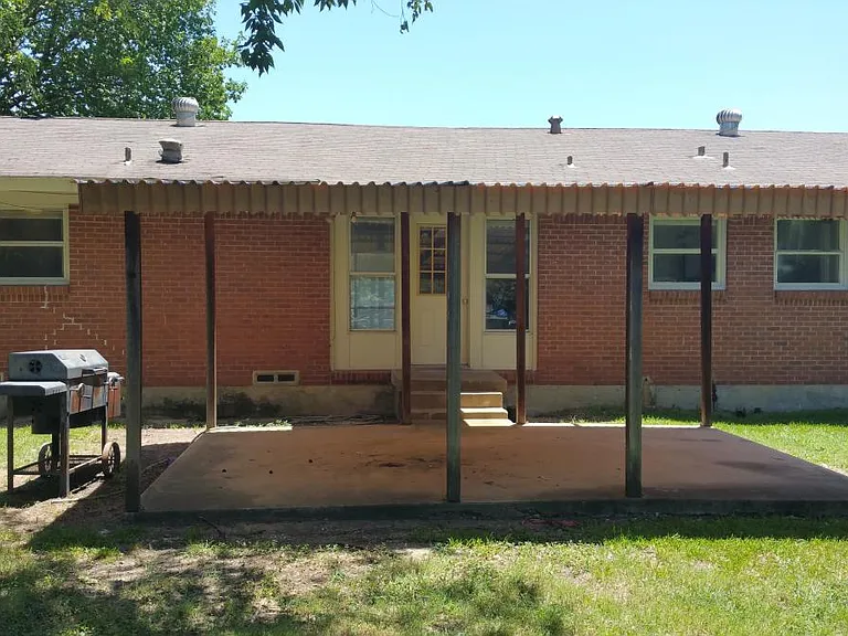 9915 La Prada Dr — Photo 2
