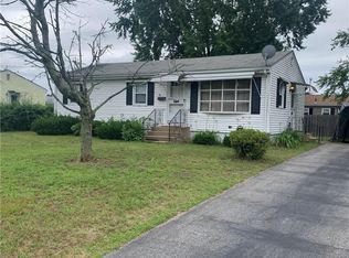 56 Michael Dr, Warwick, RI 02889