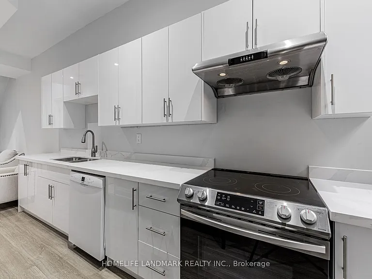 146 Pitt Ave #LOWER — Photo 9