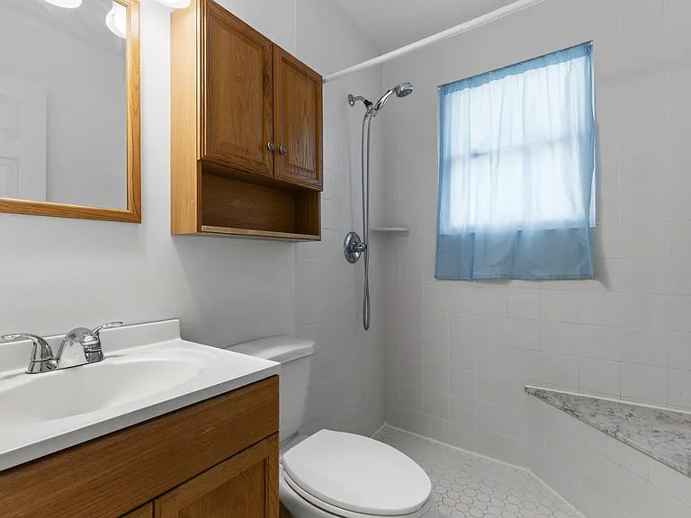 90 Oregon St — Photo 11