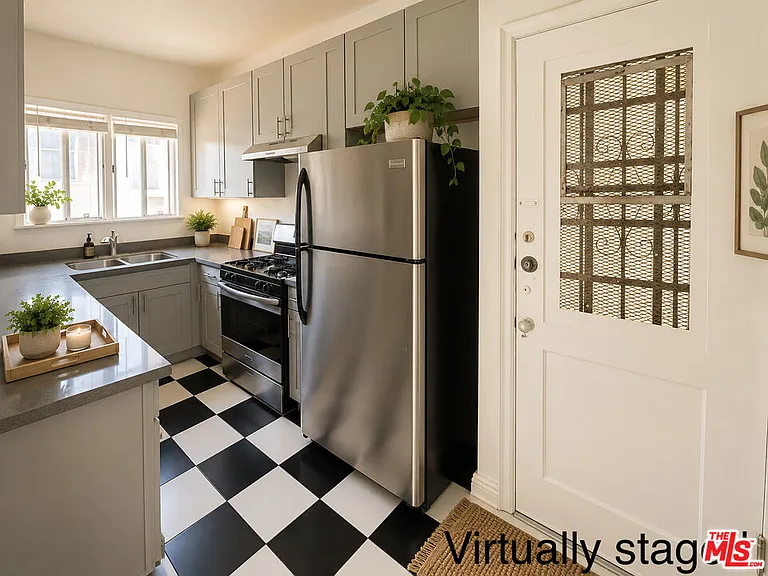127 N Catalina St #3 — Photo 4