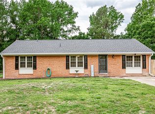 3906 Moores Ln, Lanexa, VA 23089