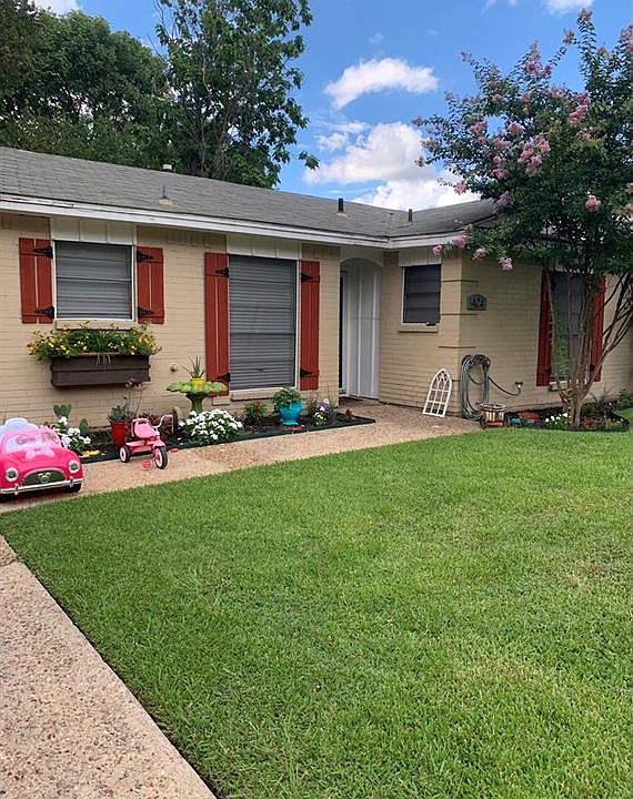 1st image of 404 Carol Ave