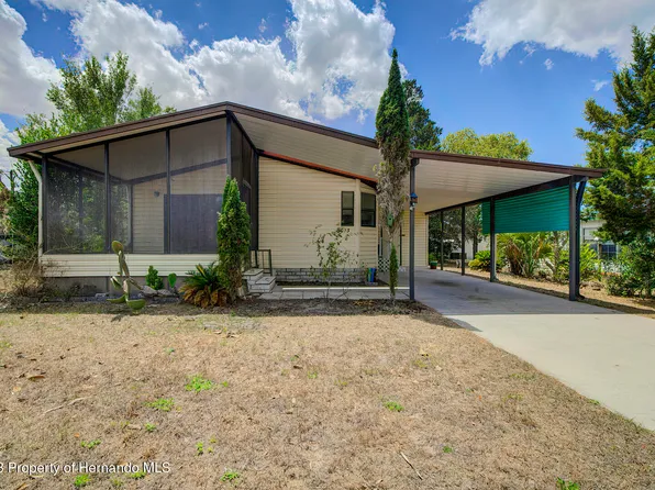8013 Highpoint Blvd, Brooksville, FL 34613