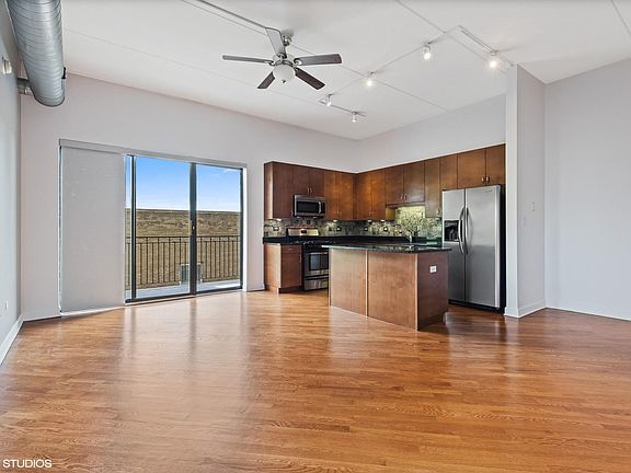 5th image of 3125 W Fullerton Ave APT 318