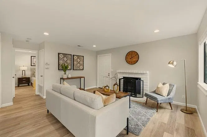 3401 La Terrace Circle, Unit 54 — Photo 1