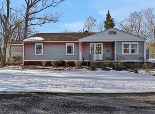 6 Staples Ln, New Windsor, NY 12553