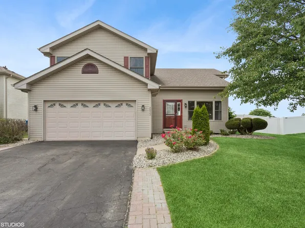2033 Willow Brook Dr, Bourbonnais, IL 60914